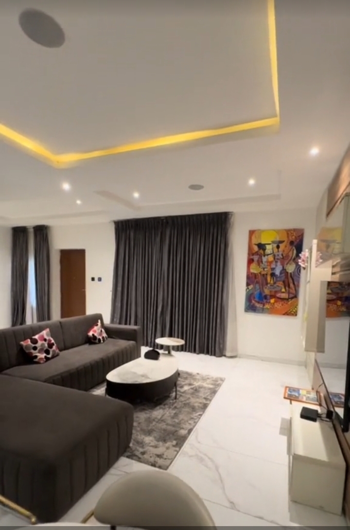 2 Bedroom Flat for Sale in GRA, Rivers