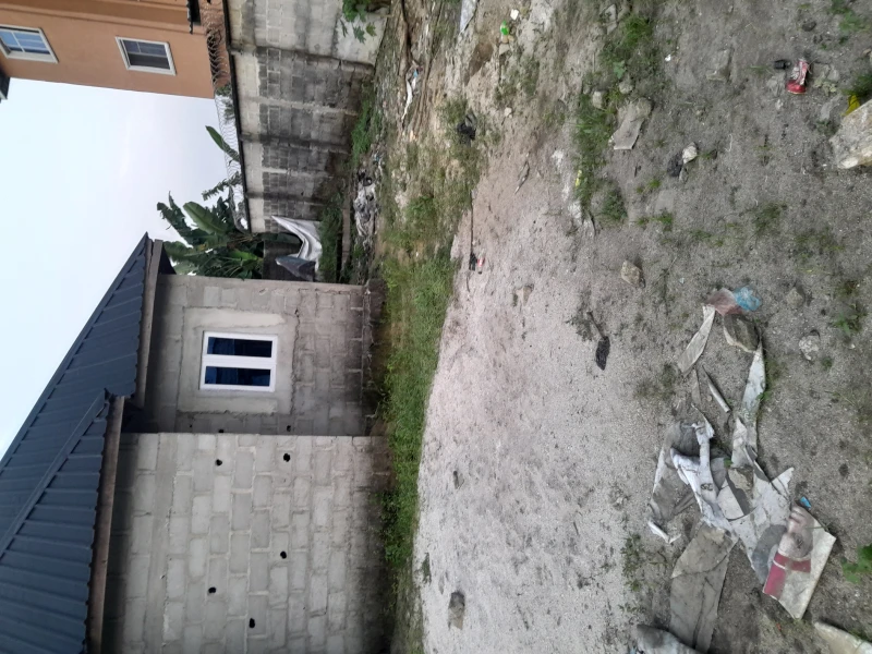 2 Bedroom for Sale in Rumukwurushi pipeline, Rivers