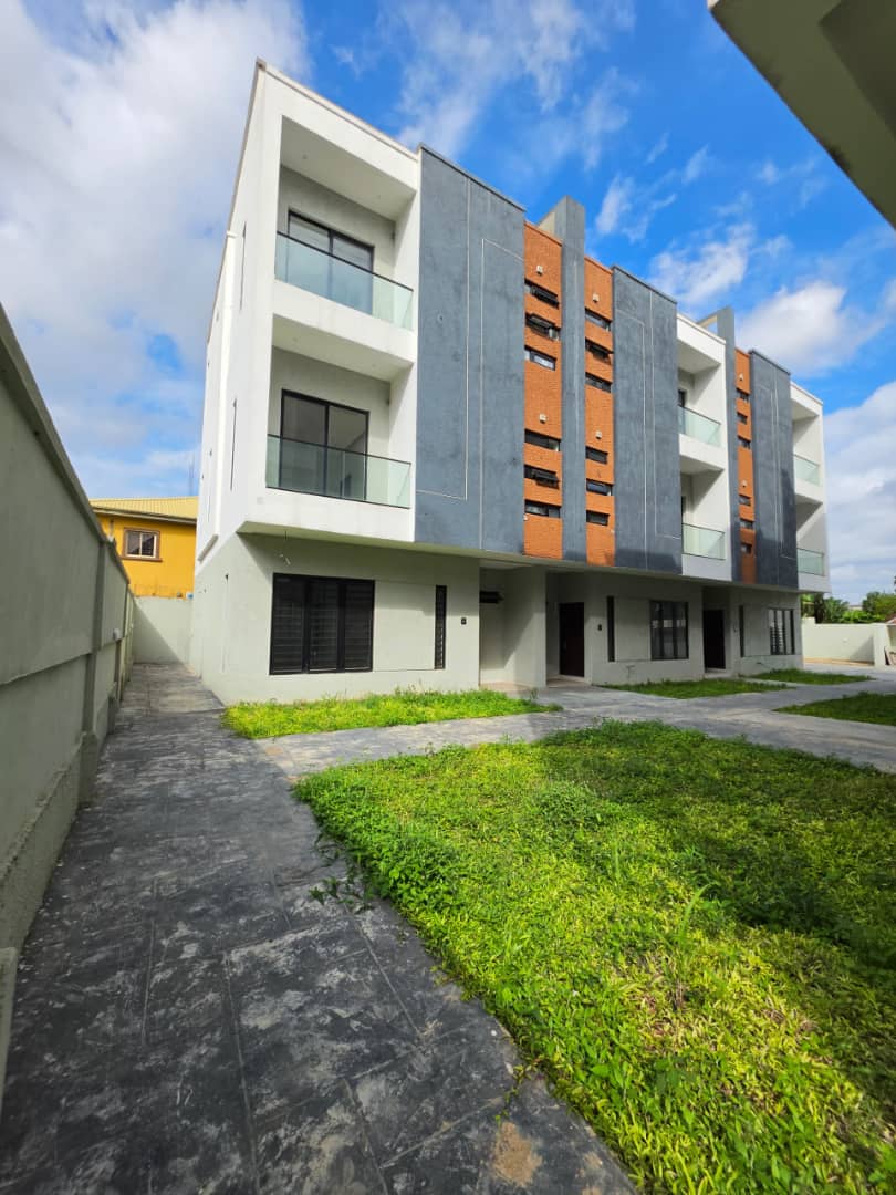Duplex for Sale in AWOLOWO, Lagos