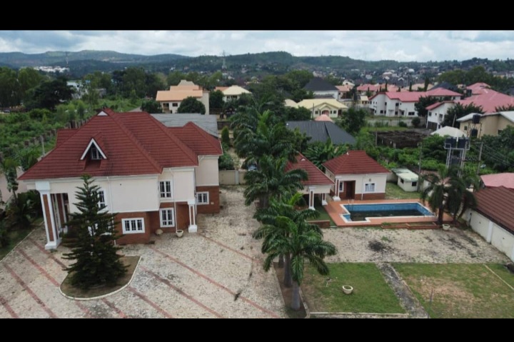 Duplex for Sale in GOLF COURSE, Enugu