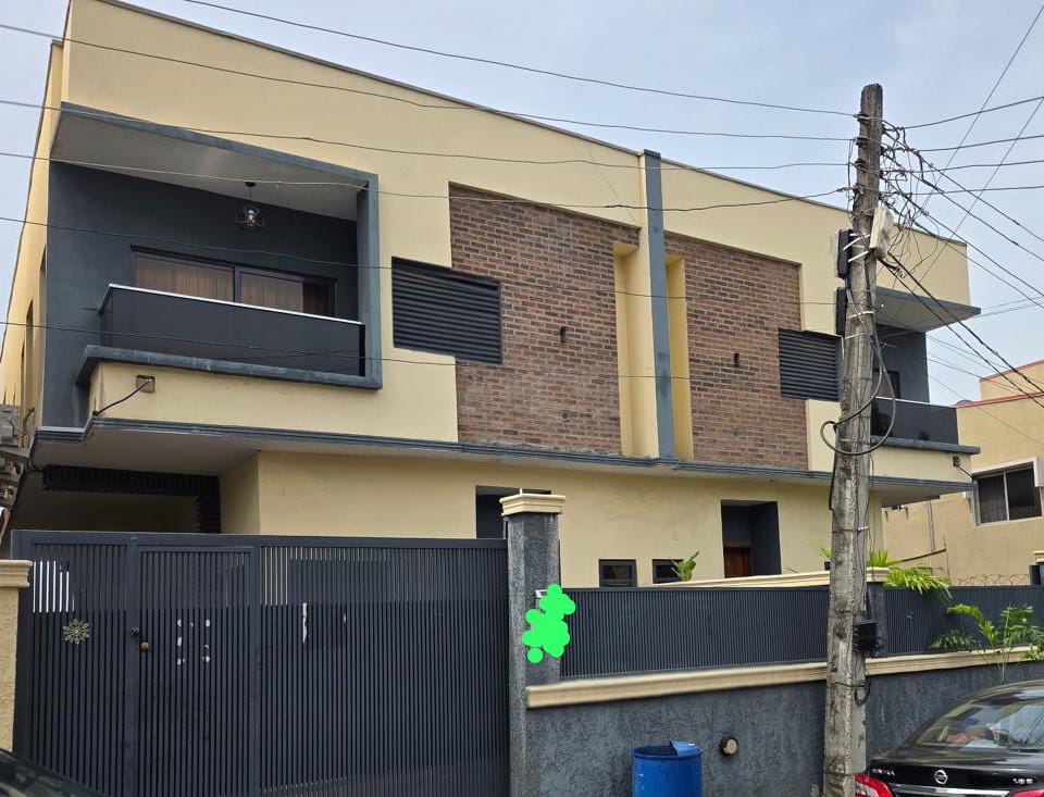 4 Bedroom Flat for Sale in IKEJA, Lagos