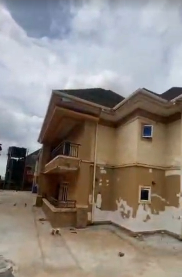 2 Bedroom Flat for Sale in THINKERS CORNER, Enugu