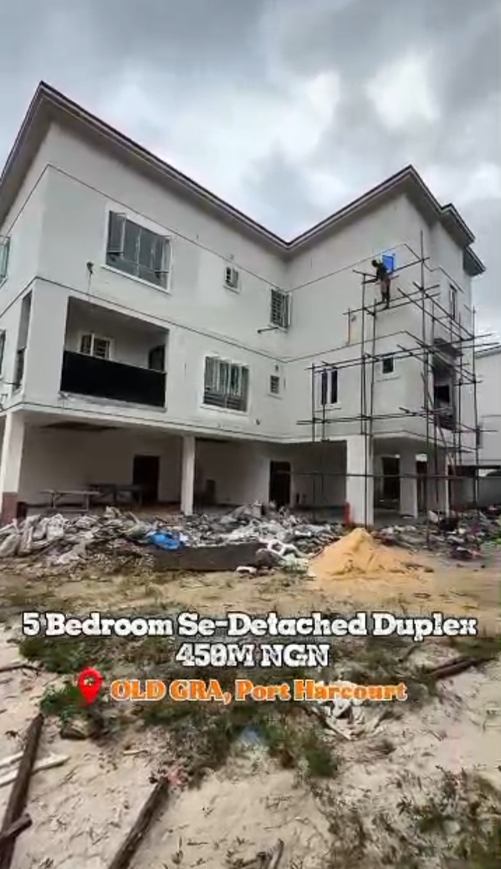 Duplex for Sale in OLD GRA, Rivers
