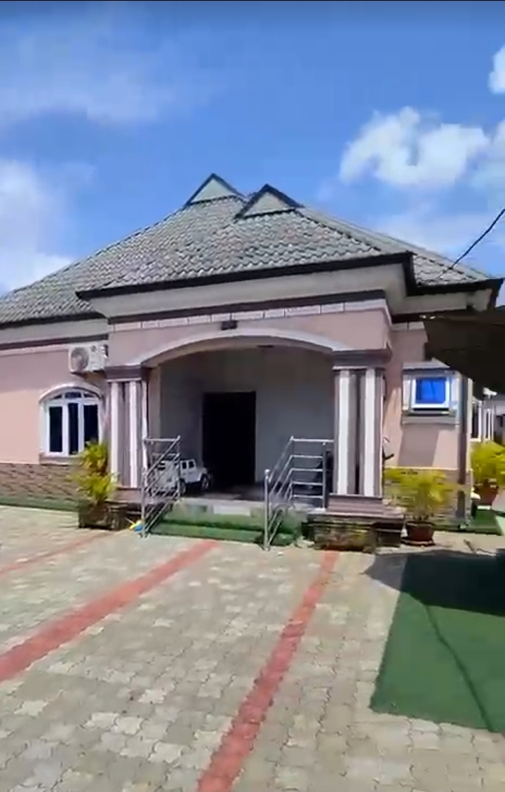 Bungalow for Sale in SARS ROAD, Rivers