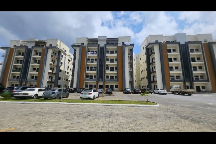 3 Bedroom Flat for Rent in LUGBE, Abuja