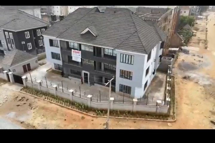 3 Bedroom Flat for Sale in JAHI, Abuja