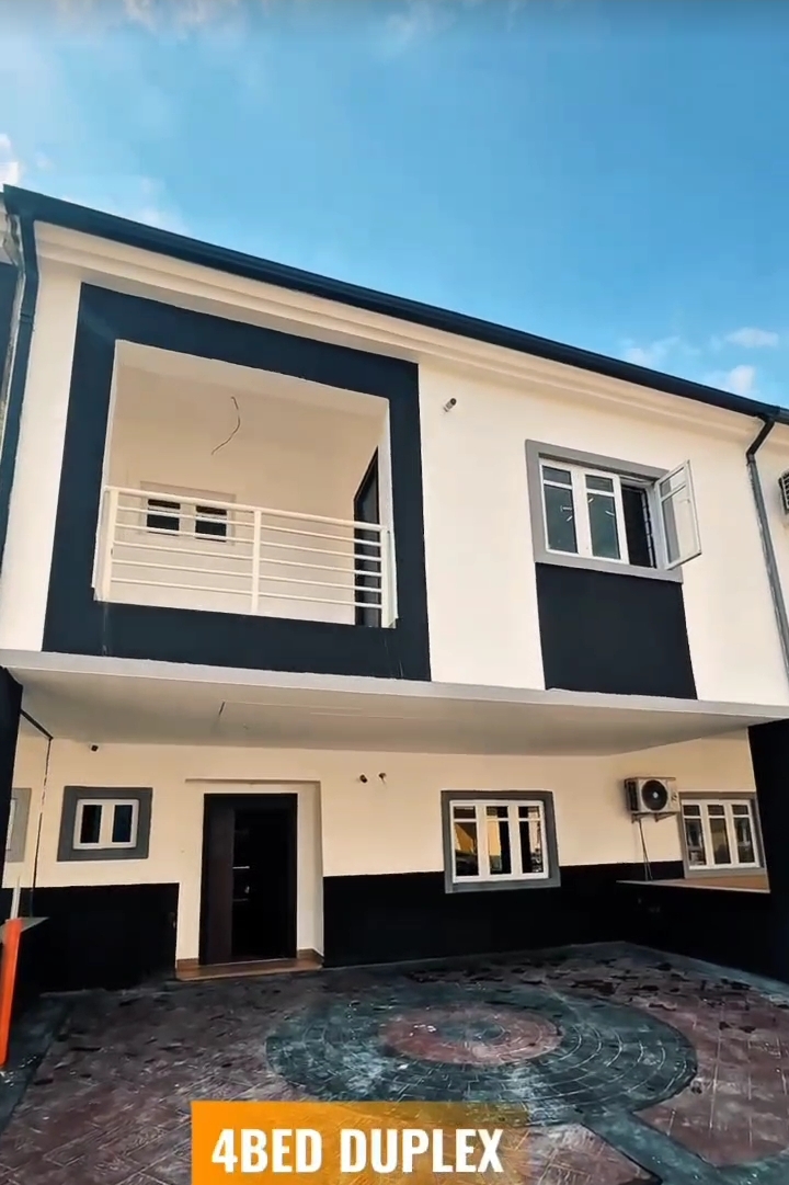 Duplex for Sale in Odili Road, Rivers