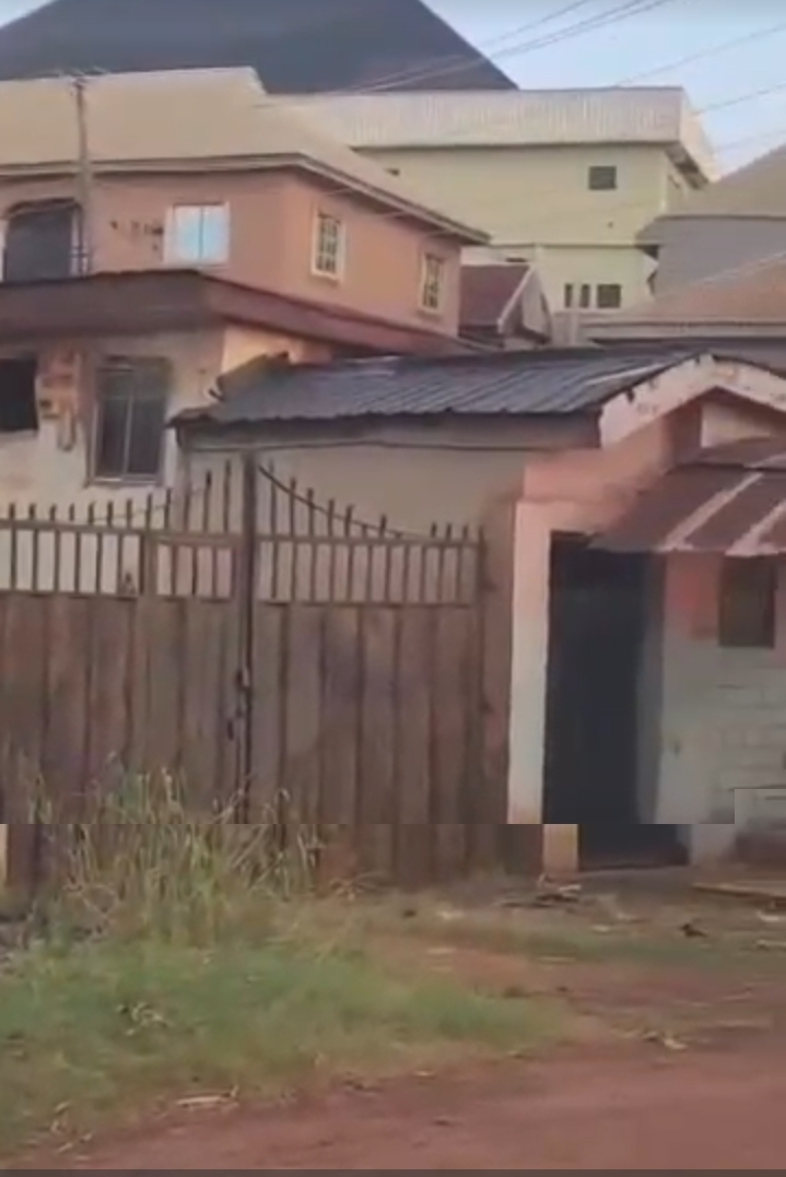 Land for Sale in THINKERS CORNER, Enugu