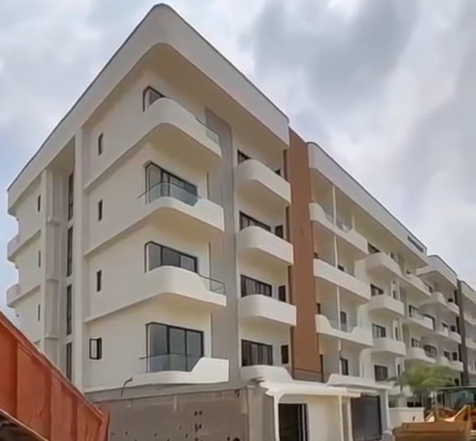 2 Bedroom Flat for Sale in IKATE, Lagos