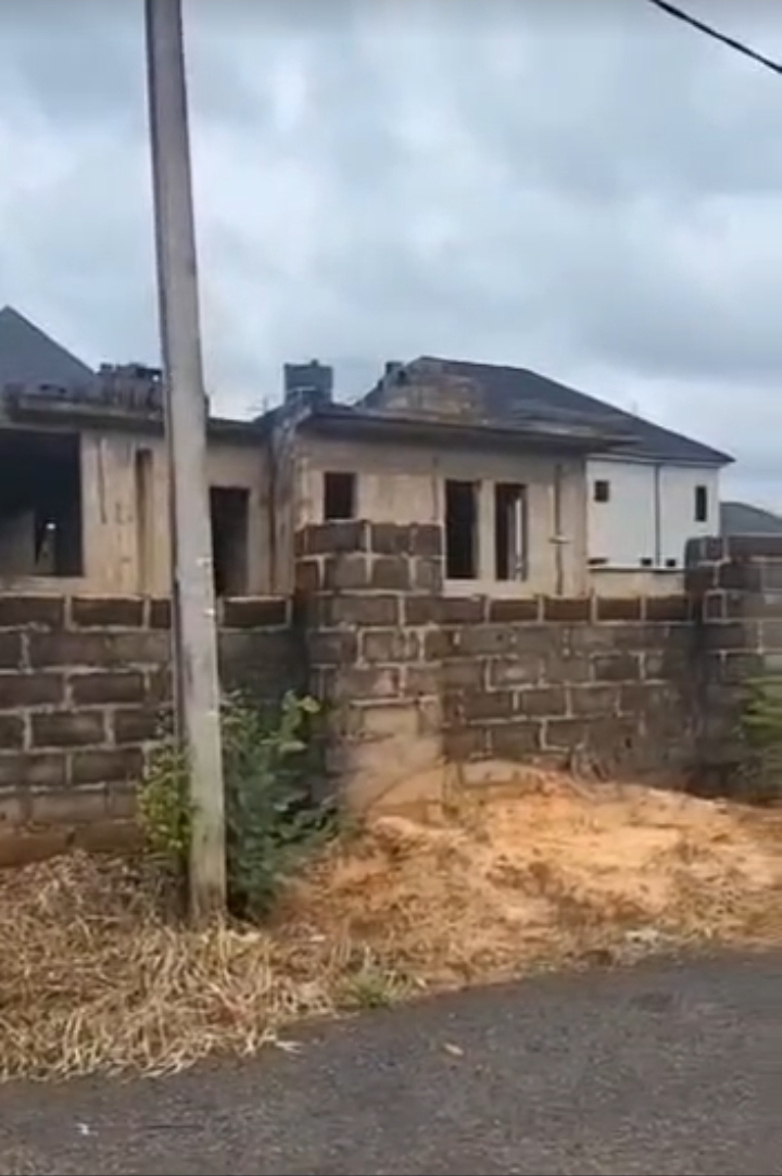 Uncompleted Building for Sale in THINKERS CORNER, Enugu