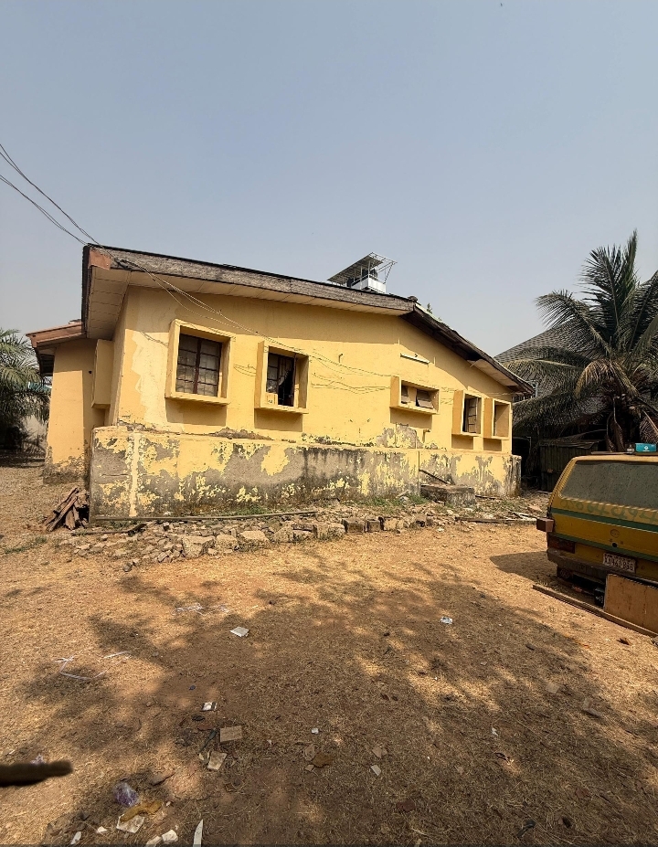 Bungalow for Sale in WUSE ZONE 3, Abuja