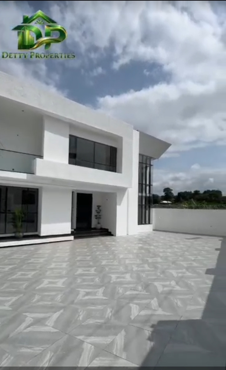 Duplex for Sale in OLD GRA, Enugu