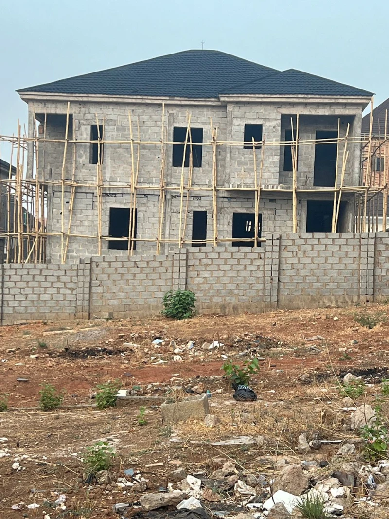 4 Bedroom Flat for Sale in Naval valley, FCT - Image 2