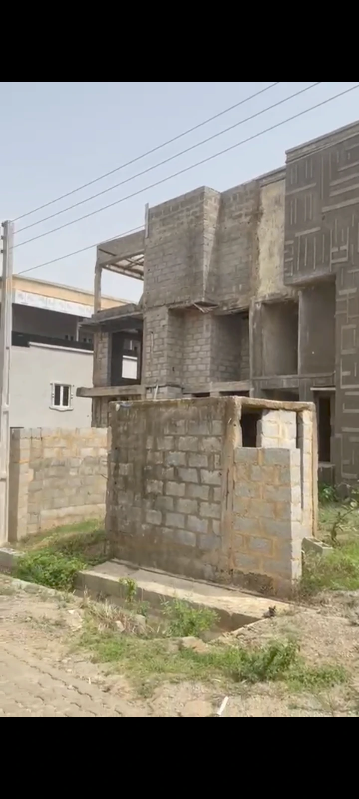 4 Bedroom Flat for Sale in Lifecamp, FCT - Image 1