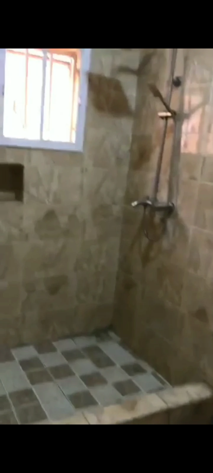 2 Bedroom Flat for Sale in Kaura district, FCT - Image 1