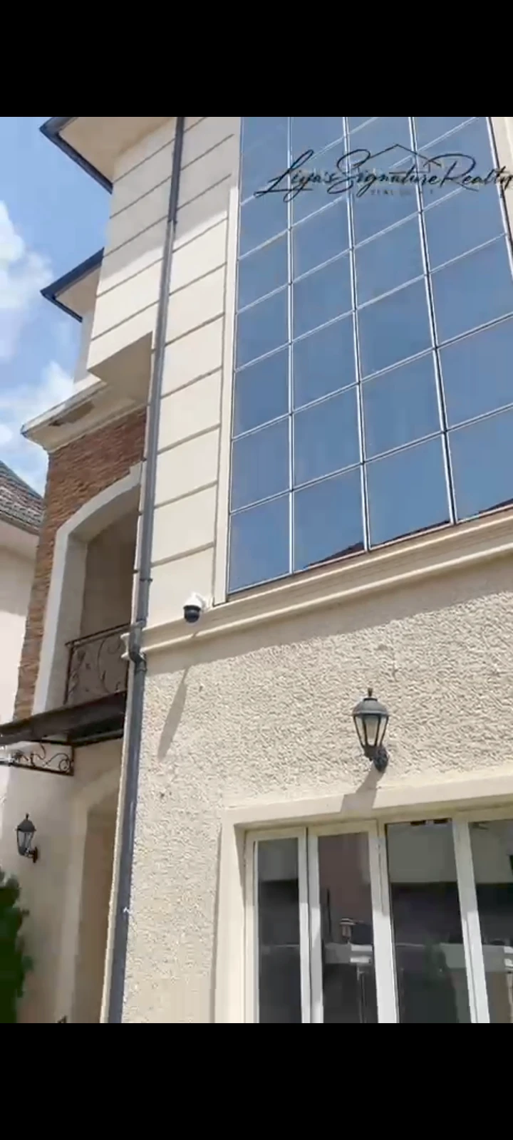 4 Bedroom Flat for Sale in Guzape district, FCT cover picture