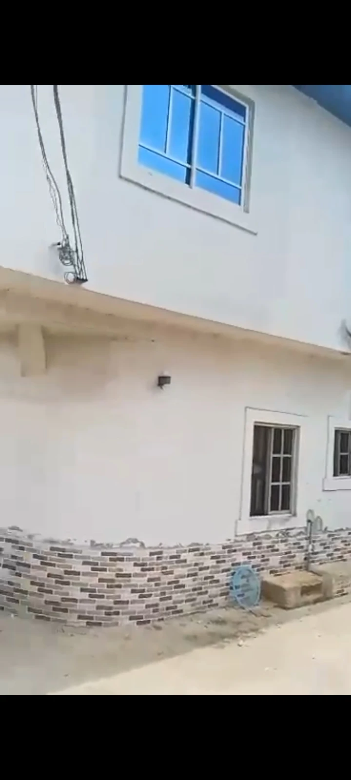 3 Bedroom Flat for Sale in Elelenwo, Rivers - Image 1