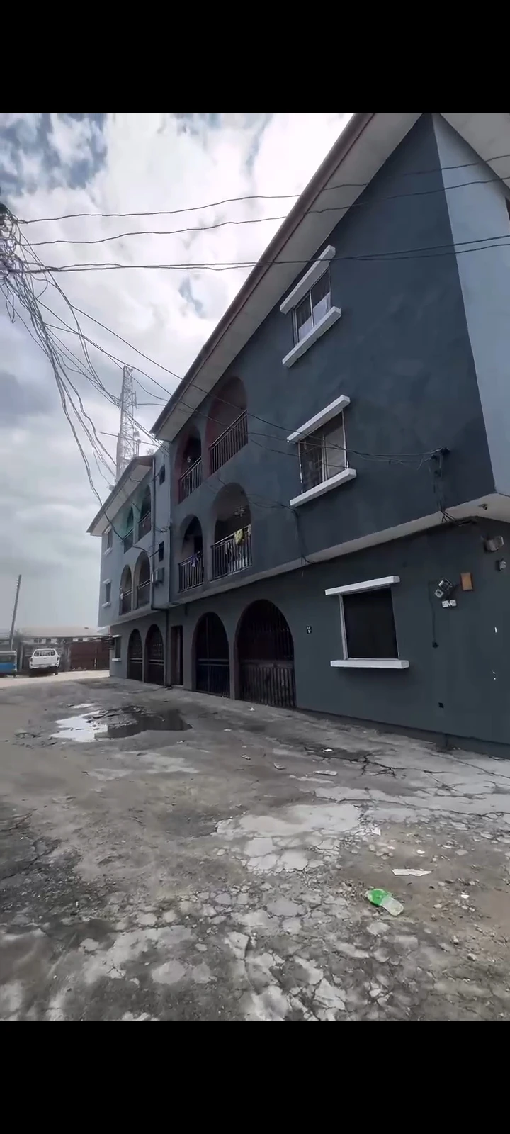 3 Bedroom Flat for Sale in Trans-Amadi, Rivers - Image 1