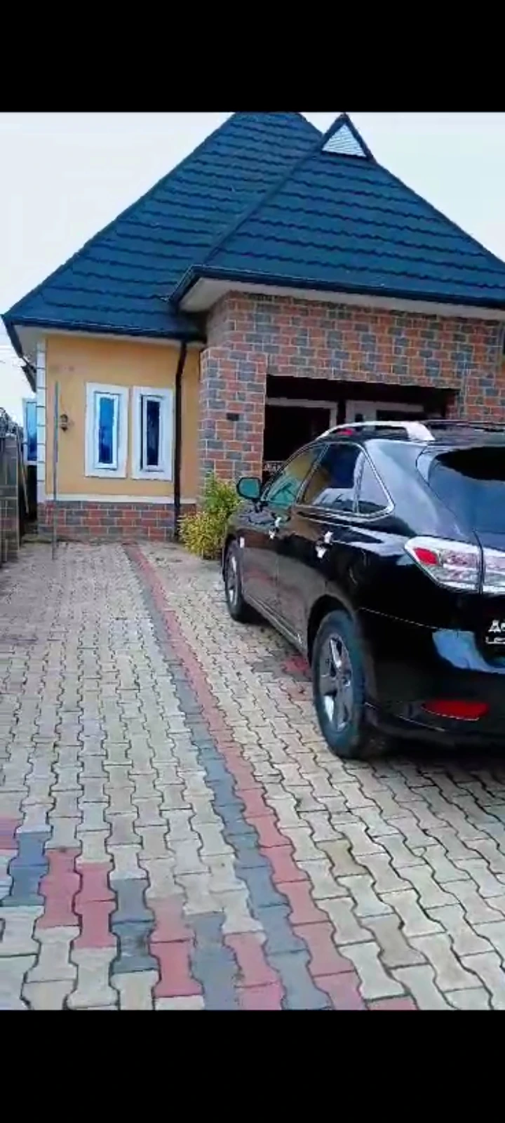 Bungalow for Sale in Behind Igwuruta Main Market, Rivers - Image 1