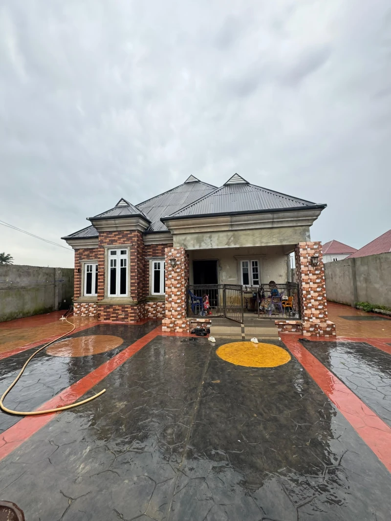 Duplex for Sale in Elimgbu, Rivers - Image 1