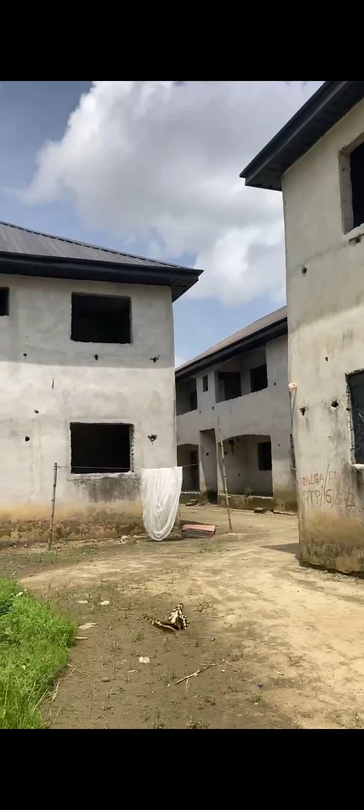 2 Bedroom Flat for Sale in SARS Road, Rivers - Image 1
