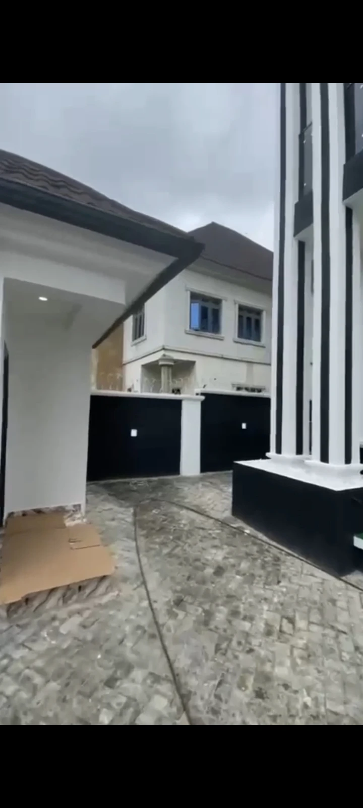 Duplex for Sale in Estate @ Lugbe,, FCT - Image 2