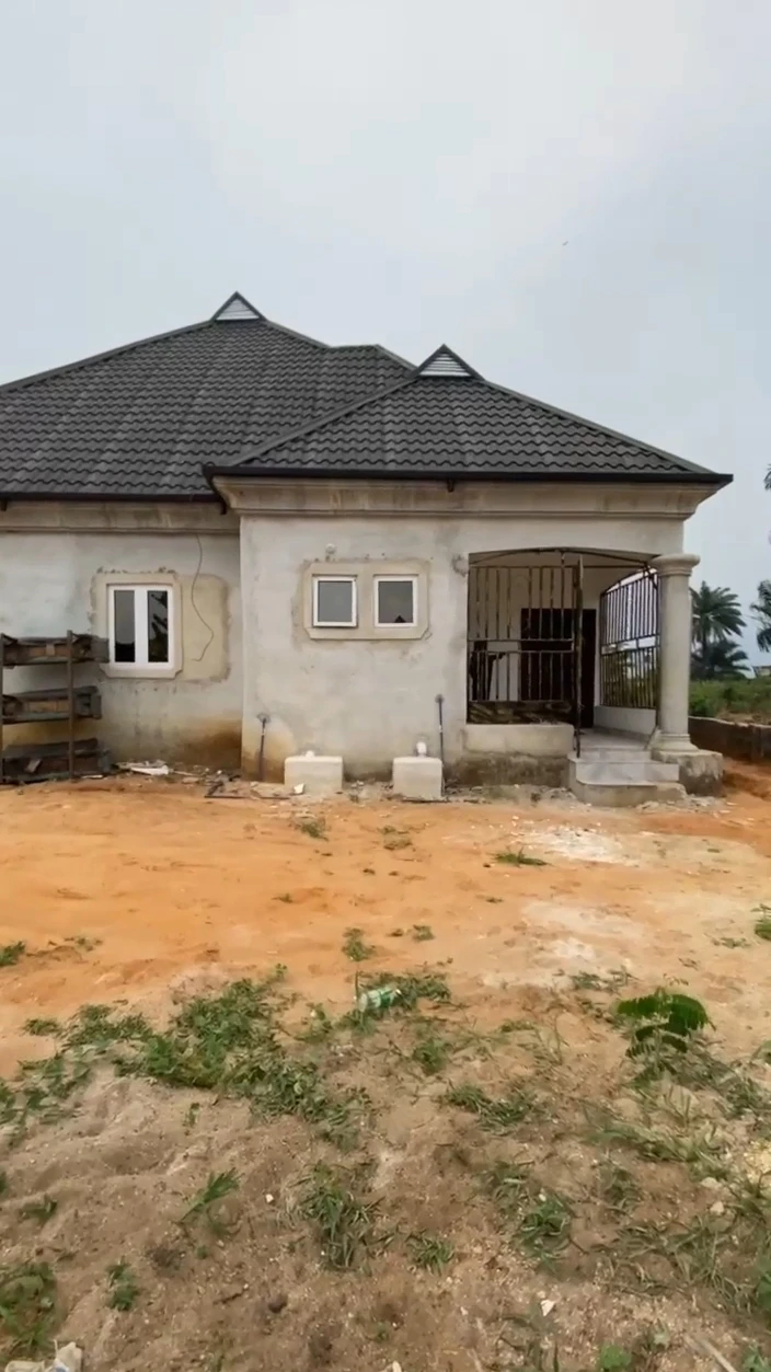 Bungalow for Sale in Igwuruta by Omuwhei, Rivers - Image 1