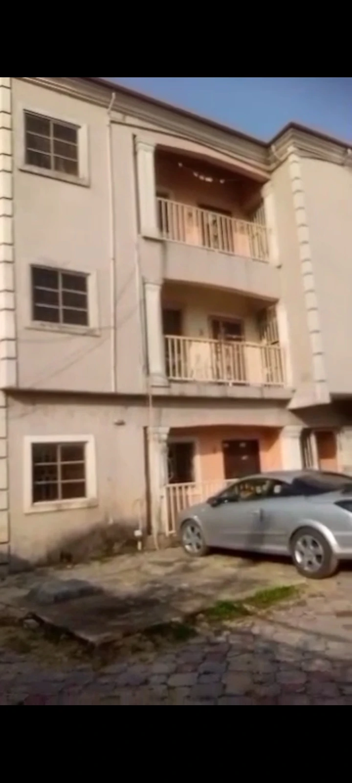 2 Bedroom Flat for Sale in Rumuigbo, Rivers - Image 1