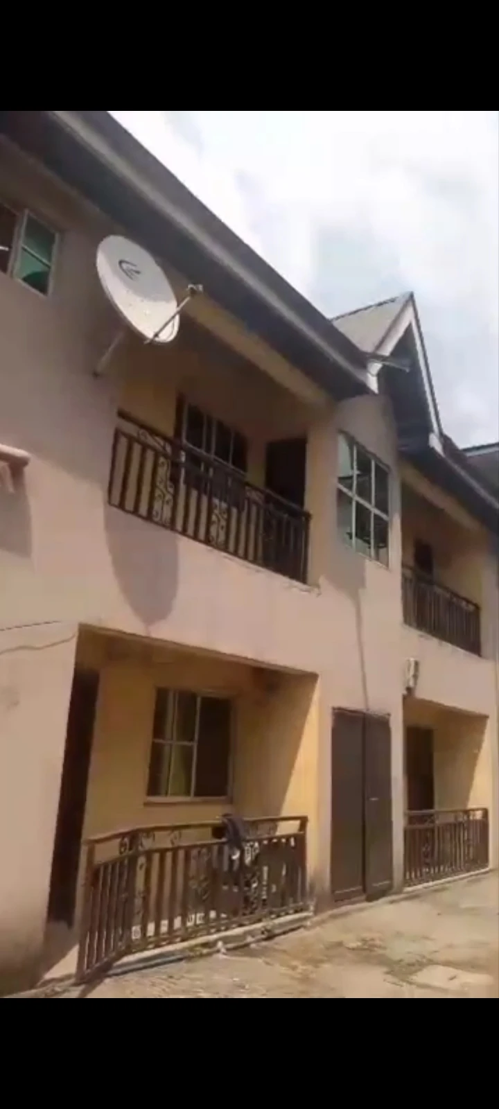 3 Bedroom Flat for Sale in Akapjo, Rivers - Image 1