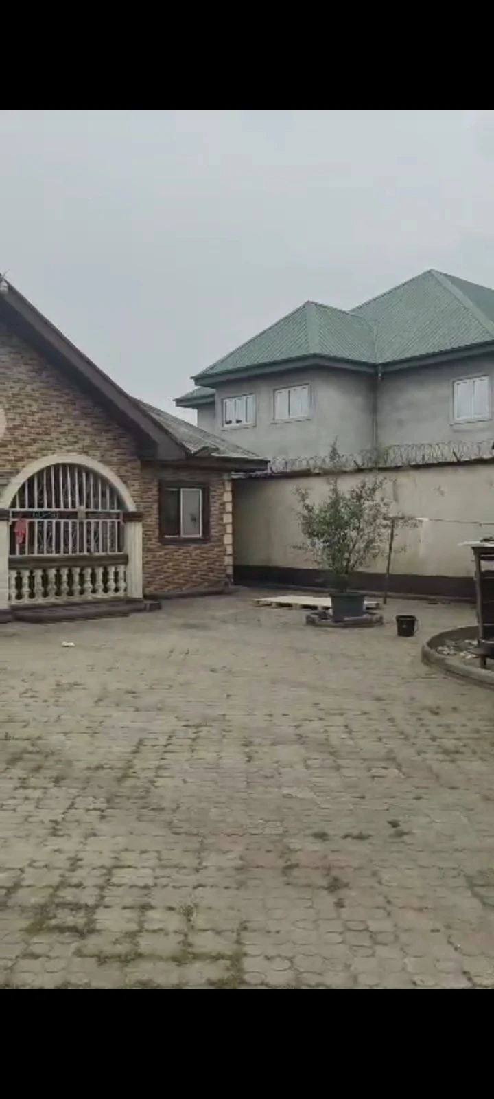 Bungalow for Sale in Rumuewara, Rivers - Image 1