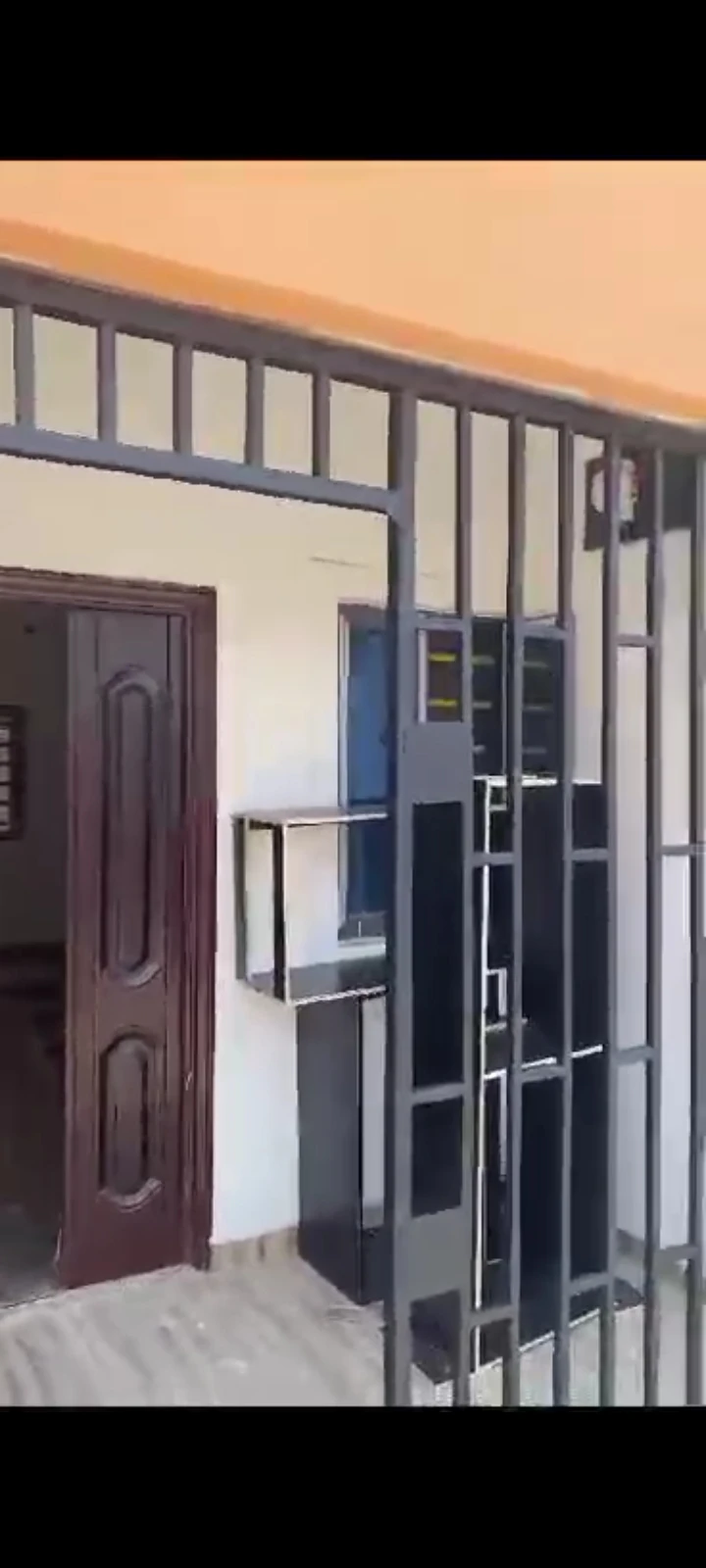 2 Bedroom Flat for Rent in Rumuibekwe Estate, Rivers - Image 1