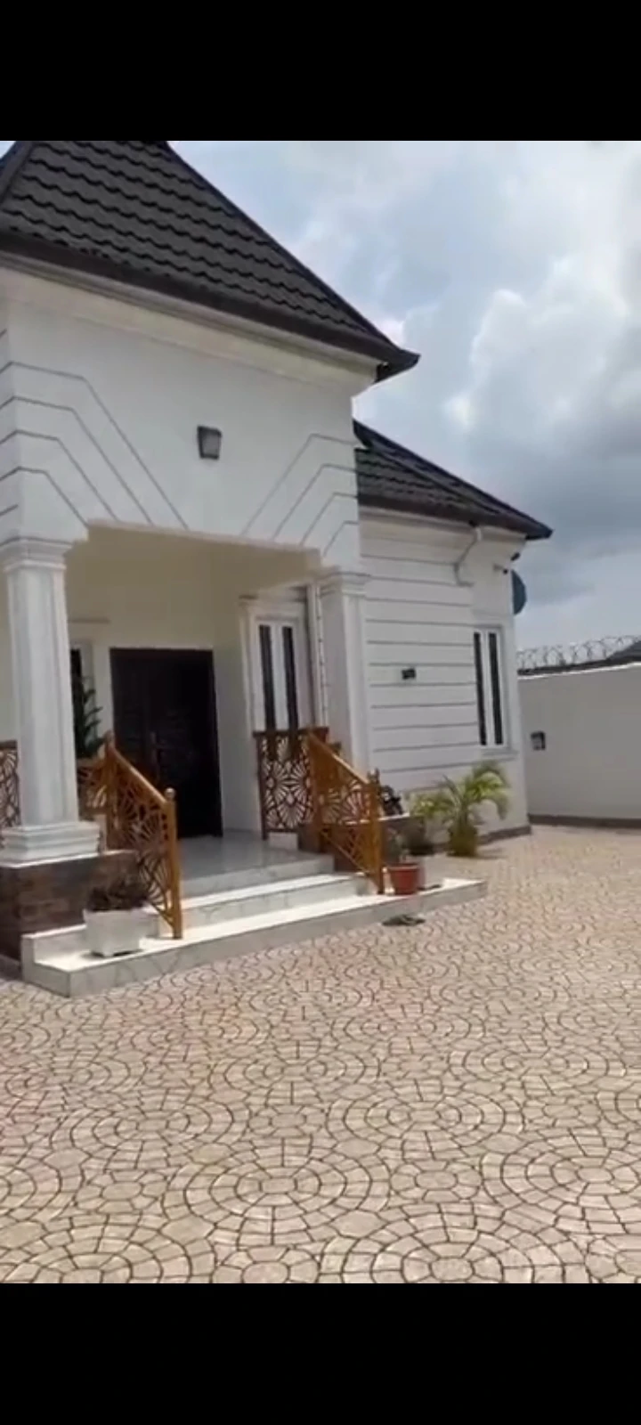 3 Bedroom Flat for Sale in OFF SARS ROAD BY AIRPORT ROAD, Rivers