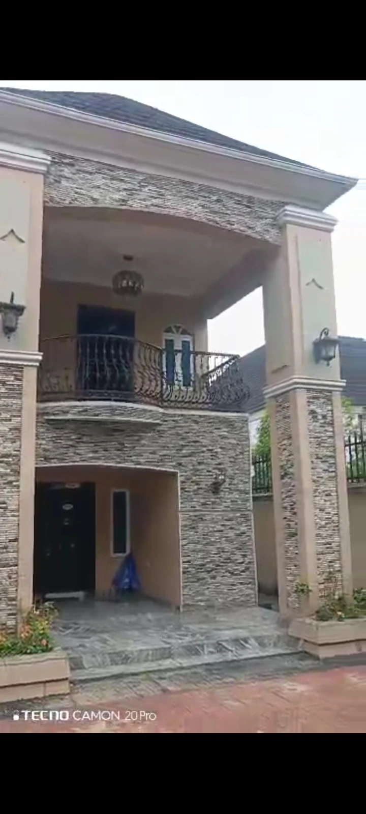 Duplex for Sale in Shell Cooperative, Rivers cover picture