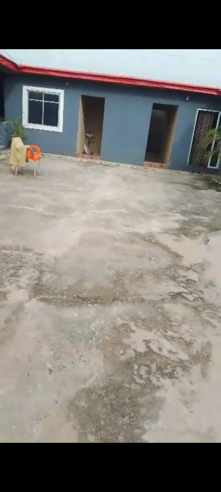 SelfContain for Sale in Alakahia east west road, Rivers cover picture