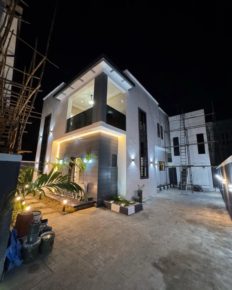 Duplex for Sale in Centinary Gardens Estate, Rivers cover picture