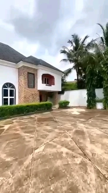 Duplex for Sale in Old GRA, Enugu - Image 6