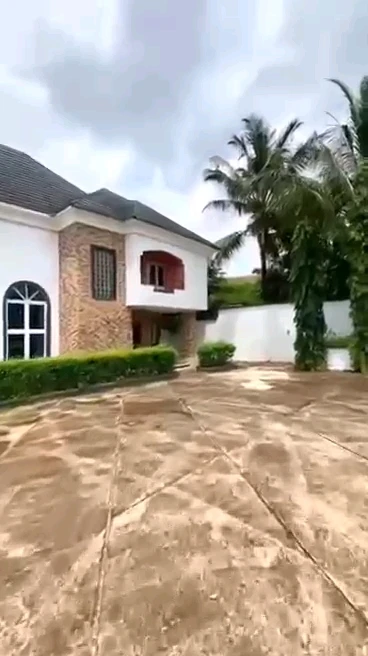 Duplex for Sale in Old GRA, Enugu - Image 5
