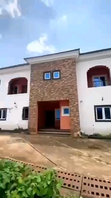 Duplex for Sale in Old GRA, Enugu - Image 3