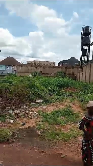 Land for Sale in Premier layout, Enugu - Image 1