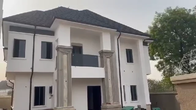 Duplex for Sale in Old GRA, Enugu - Image 4