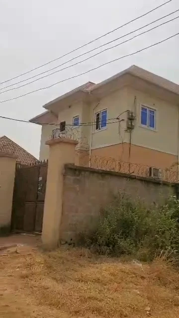 Four bedroom flat for Sale in Premier layout, Enugu - Image 6