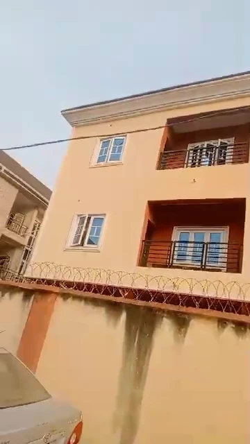 Three bedroom flat for Sale in Transekulu, Enugu - Image 2