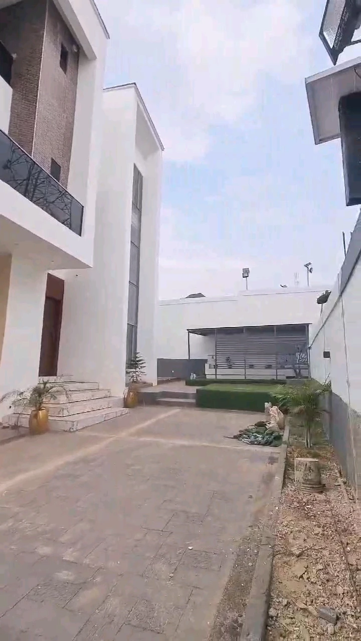 Duplex for Sale in Independent layout, Enugu - Image 3