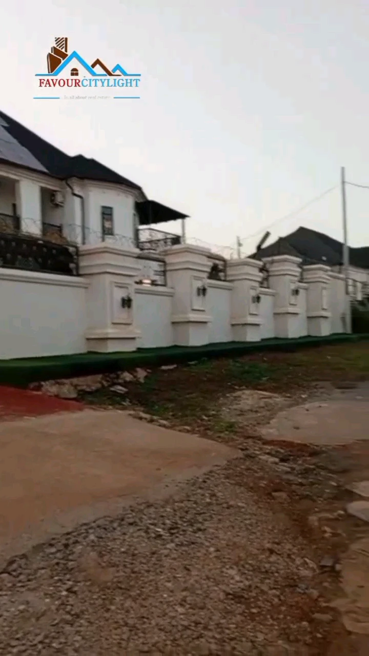 Duplex for Sale in Independent layout, Enugu cover picture