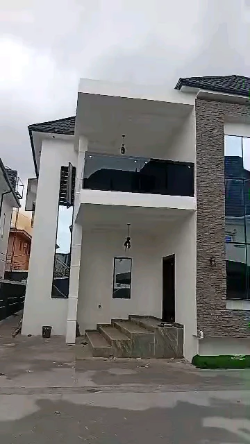 Duplex for Sale in NEW GRA Trans-ekulu, Enugu cover picture