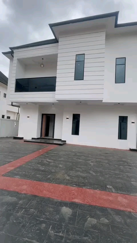 Duplex for Sale in Valley Estate, Enugu cover picture