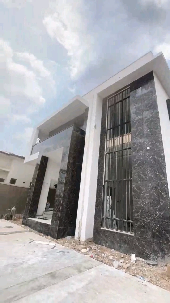 Duplex for Sale in Thinkers corner, Enugu cover picture