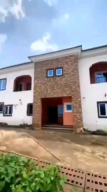 Duplex for Sale in Old GRA, Enugu cover picture
