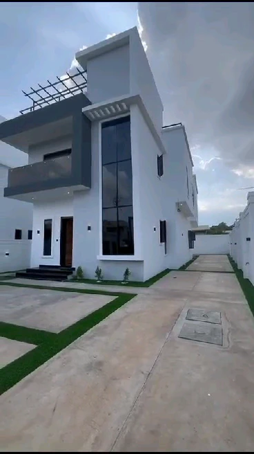 Duplex for Sale in WTC, Enugu cover picture