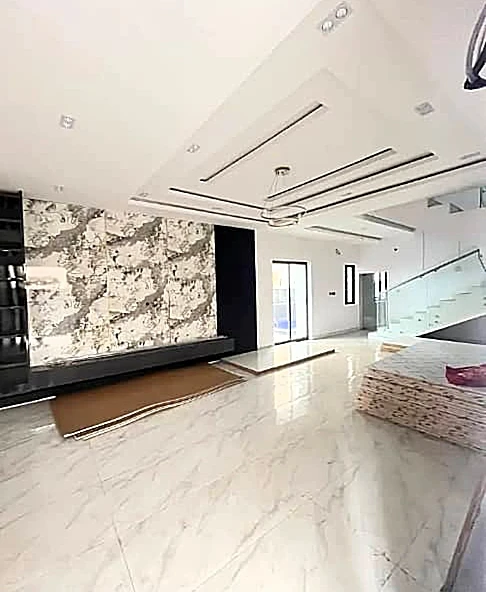 Duplex for Sale in Ologolo Lekki, Lagos - Image 4